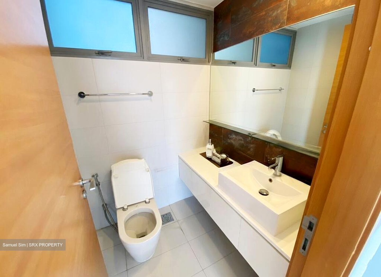 Centro Residences (D20), Condominium #500651131